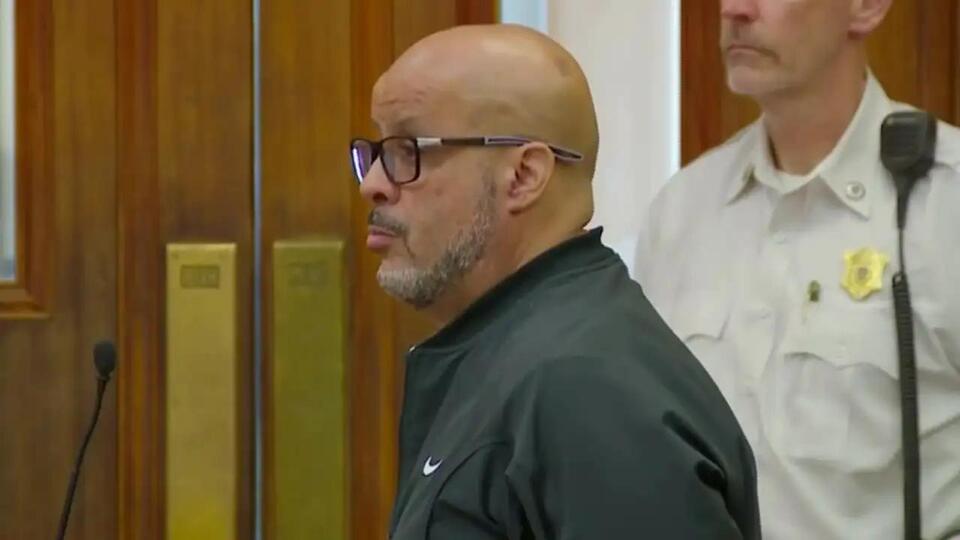 Man accused of slashing car with machete during road rage incident in ...