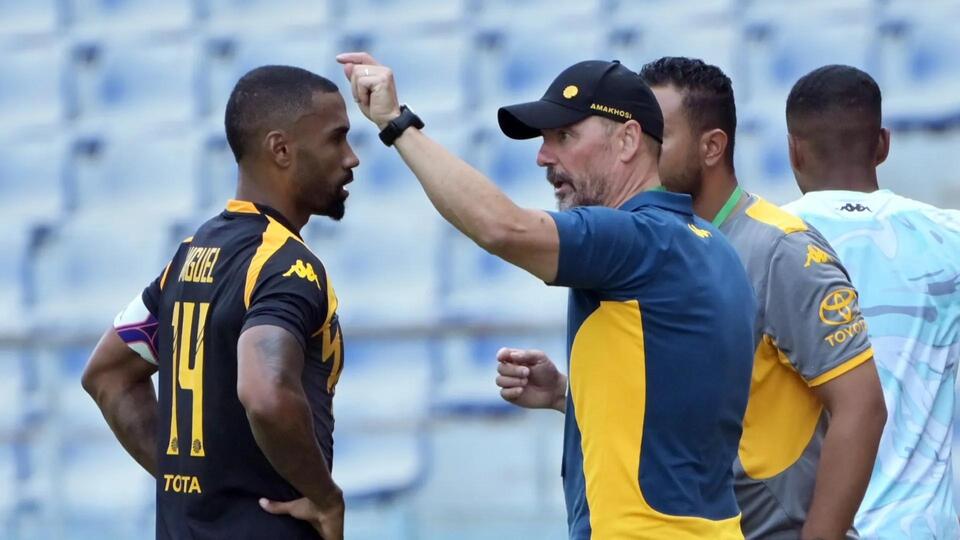 Kaizer Chiefs vice captain Inacio Miguel defends player bust up after ...