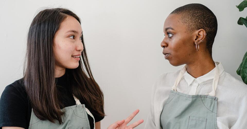 7 phrases that instantly reveal a lack of emotional intelligence ...