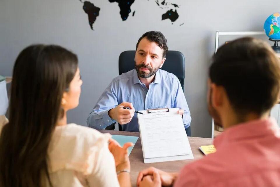 10 Critical Services Migration Agents Provide During Applications