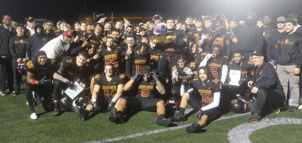 BREAKING — Redwoods football moving up to National Division - NewsBreak