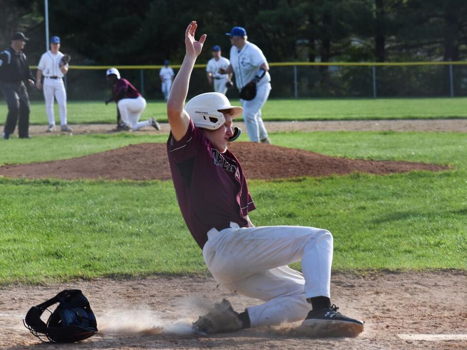 Deerfield baseball wins against Hustisford/Dodgeland, game against Johnson Creek suspended due