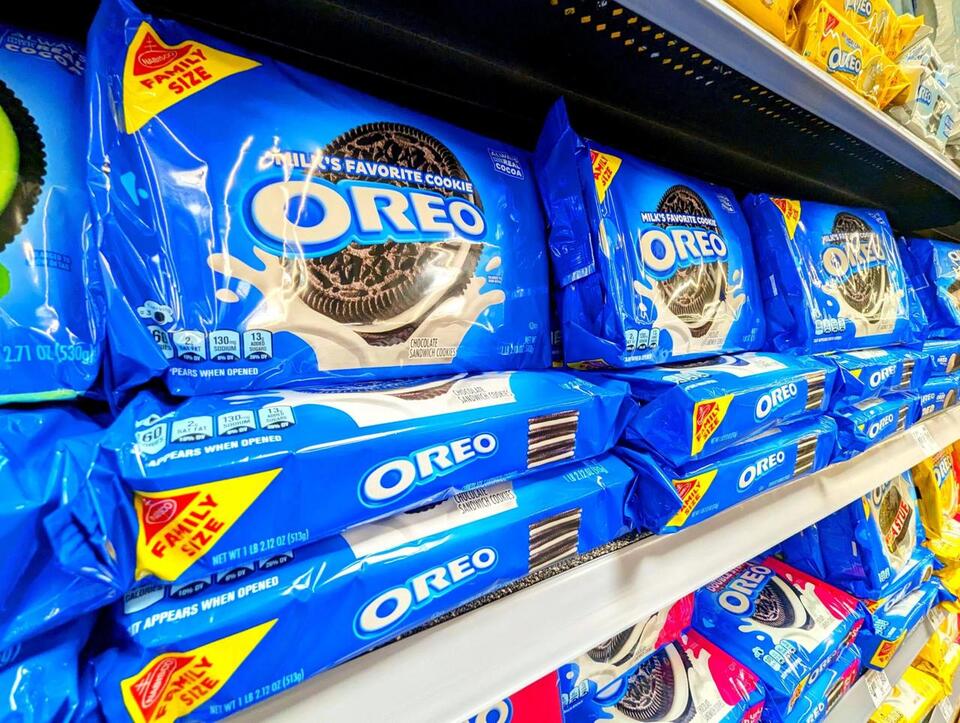 Oreo is selling a $44.99 holiday calendar with just 12 cookies—here’s ...