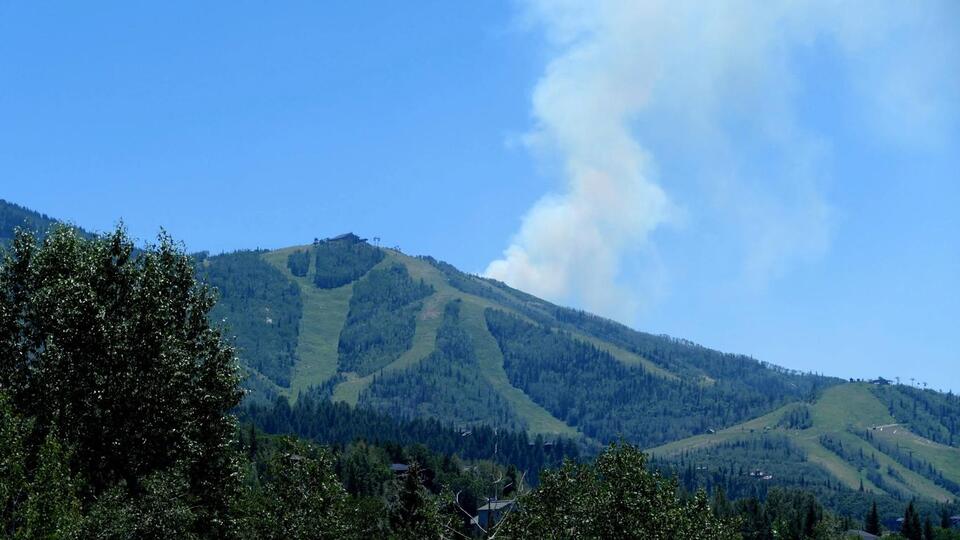 Fishhook Fire and Green Ridge Fire burning near Steamboat - NewsBreak