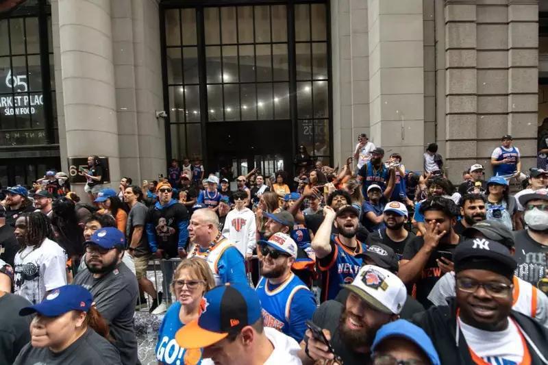 “He’s Going to Die”: Knicks Fans Rally Together as Life-Threatening ...