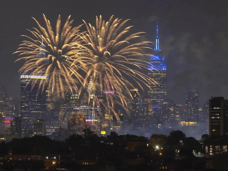 Get Ready, Hell’s Kitchen — 10,000 Free Tickets for Macy’s Fireworks Up
