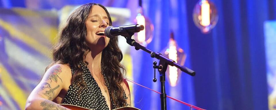 Behind the Song: MJ Lenderman Guest Stars on Waxahatchee’s “Right Back ...