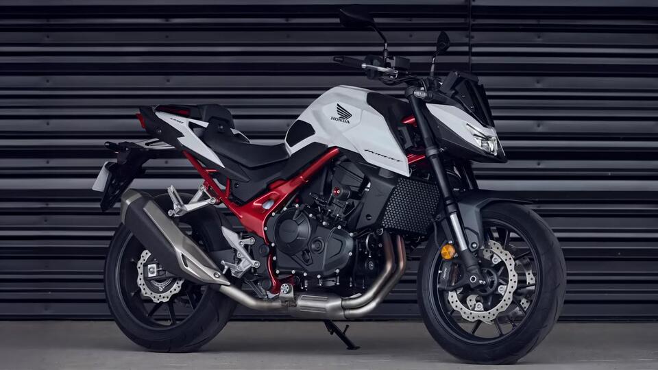 The Best Midweight Motorcycles For Riders Who Want It All - NewsBreak