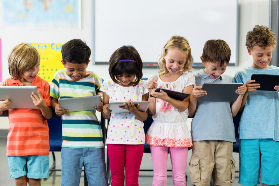 One Of The Biggest School Districts In The U.S. Just Slashed Screen ...