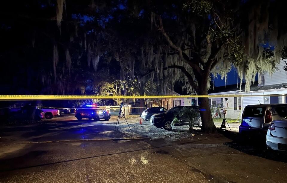 BREAKING NEWS: Leesburg man killed in shooting at Tavares apartment ...