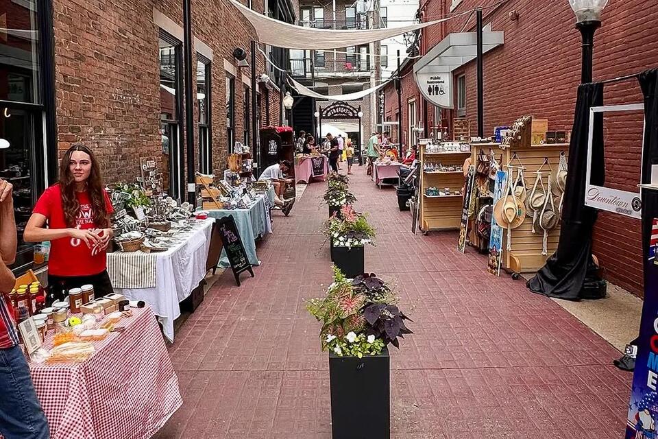 Organization connects Noblesville residents through local events