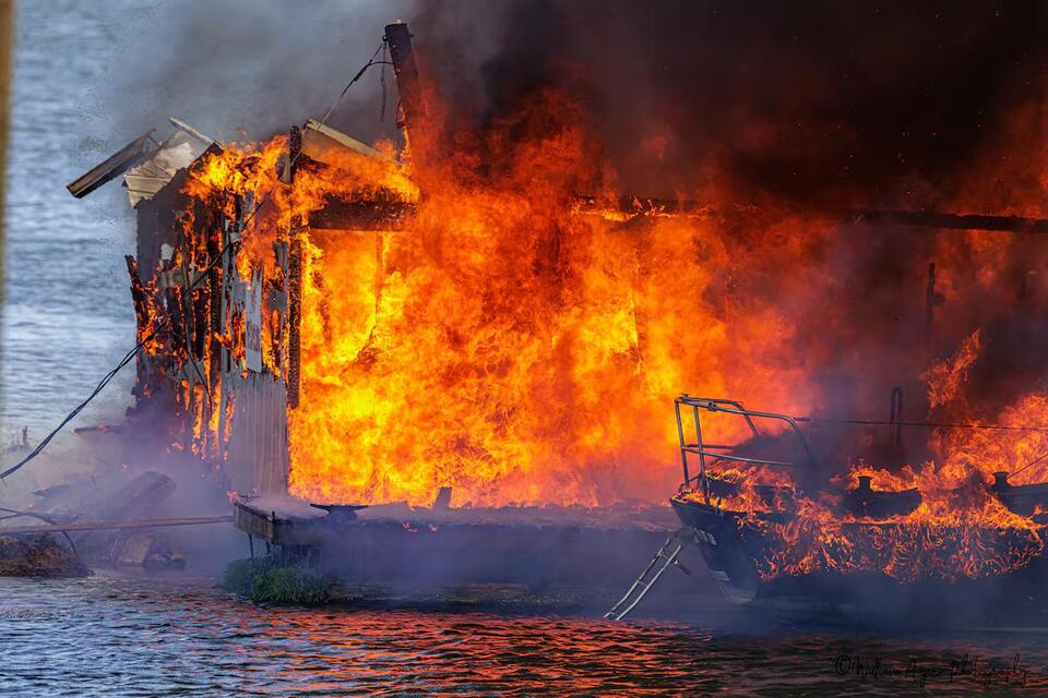 Fire sinks 2 boats and burns dock along Columbia River at Rainier ...