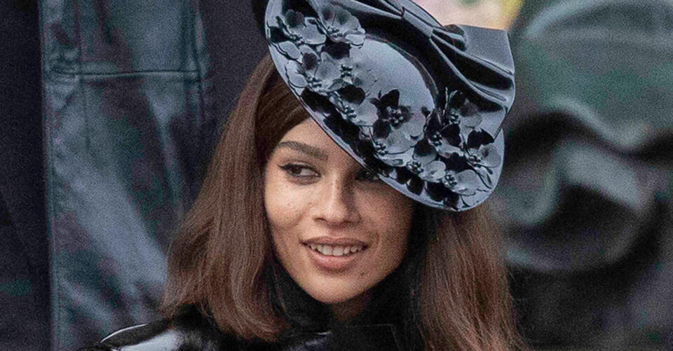 Zoe Kravitz Is All Dolled Up in Cherry Red ‘Taxi Driver’ Costume With Channing Tatum – NewsBreak