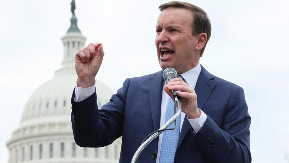 Image for Senator Chris Murphy calls idea mass immigration is putting US at risk a 'fake problem'