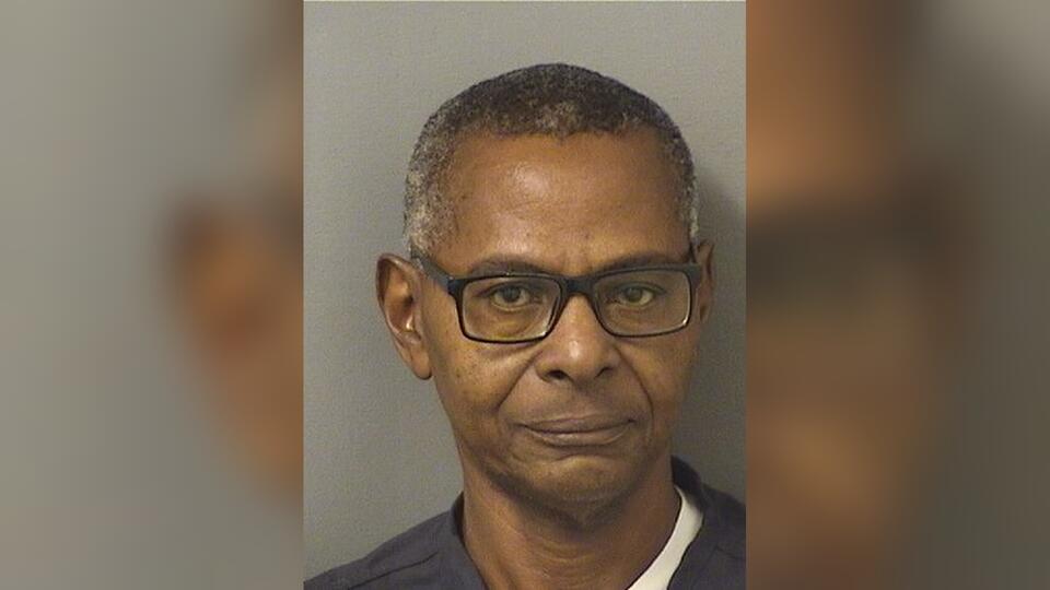 Boca Raton Macy’s Employee Charged With Stealing Merchandise