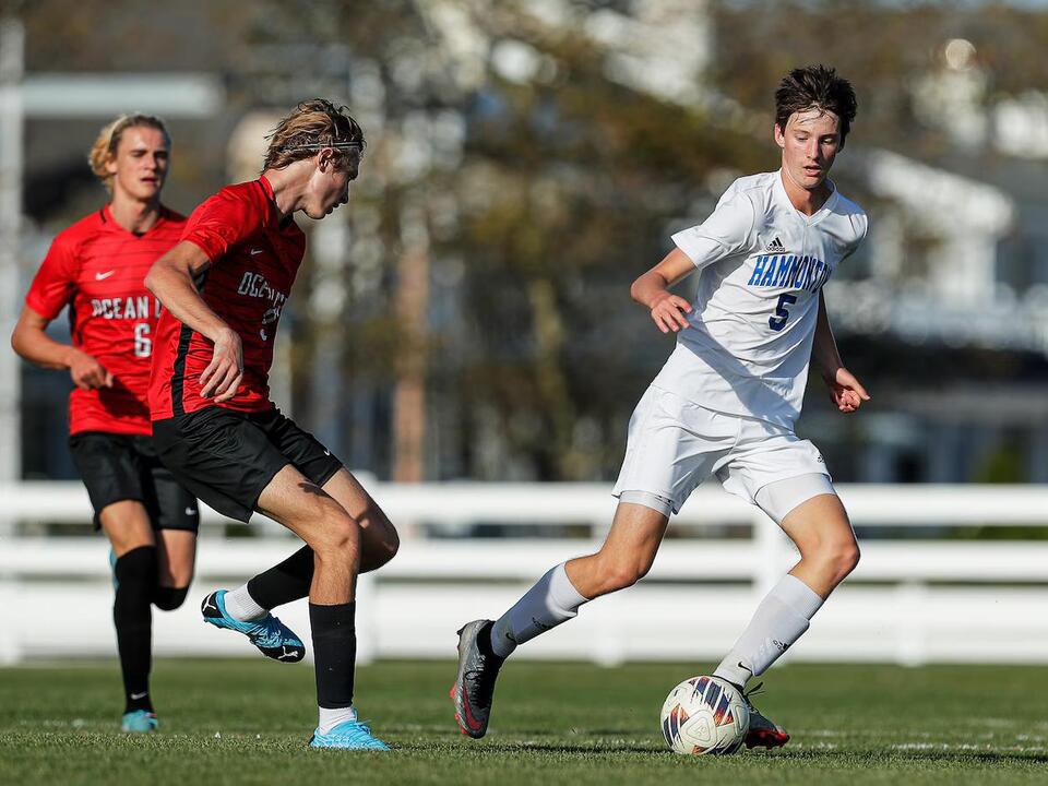 Smith leads Hammonton boys soccer to victory against Vineland