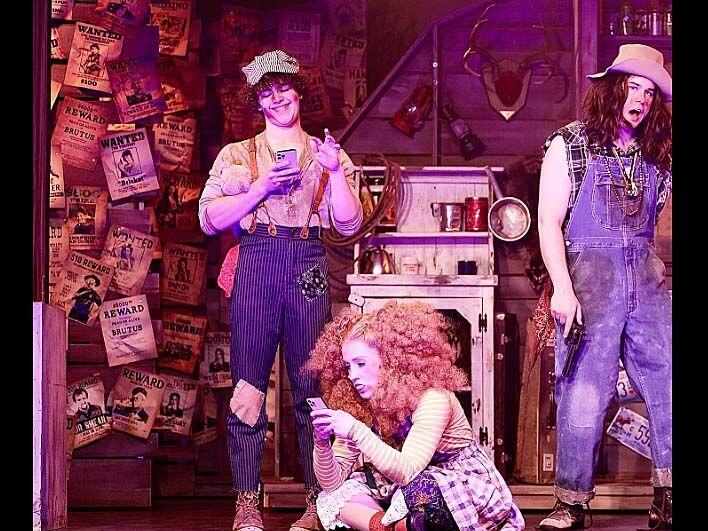 Pickleville Playhouse debuts hilarious season opener for packed crowd