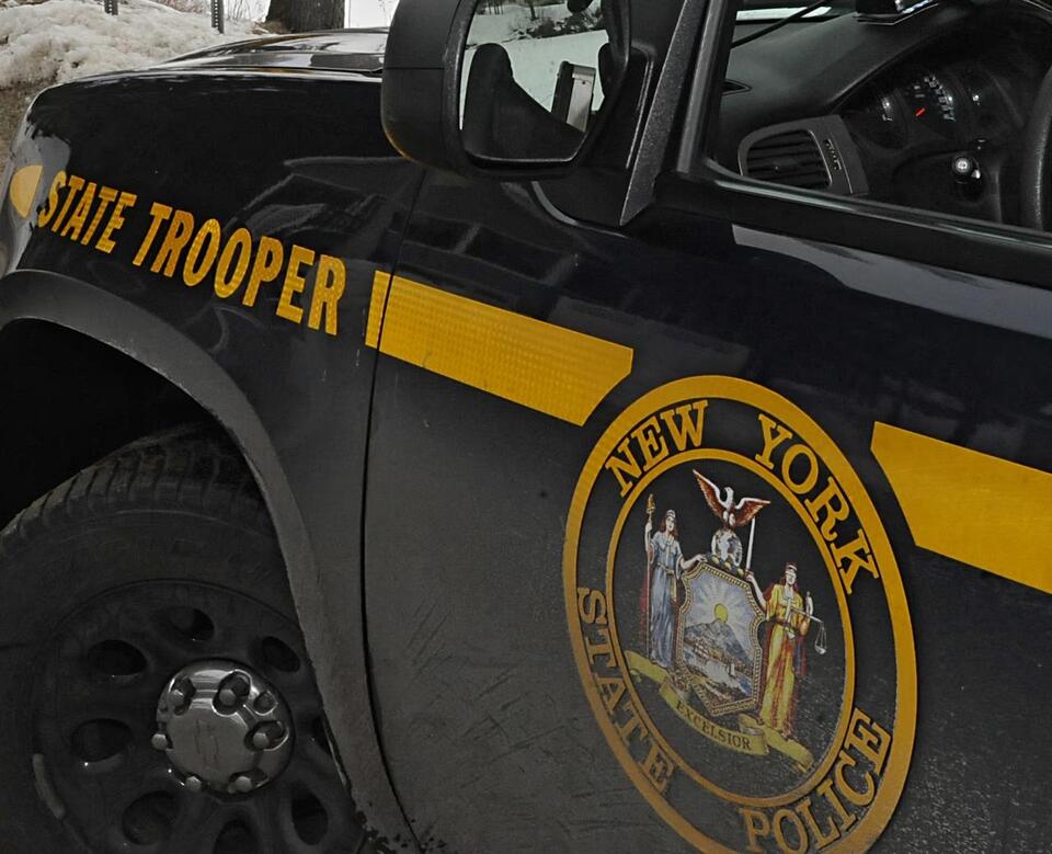 NY state trooper charged with DWI after alleged hit-and-run spree ...
