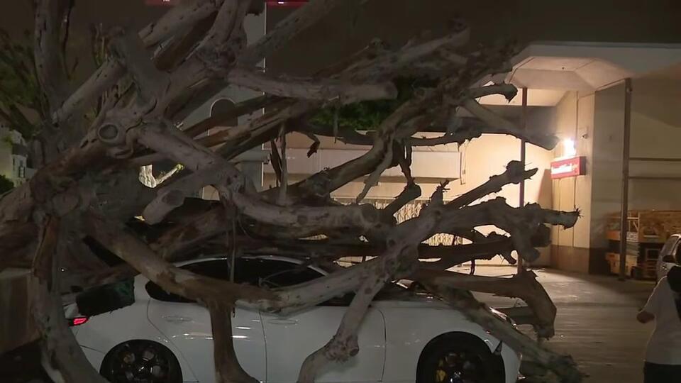 LA weather: More rain, pop-up storms hit SoCal