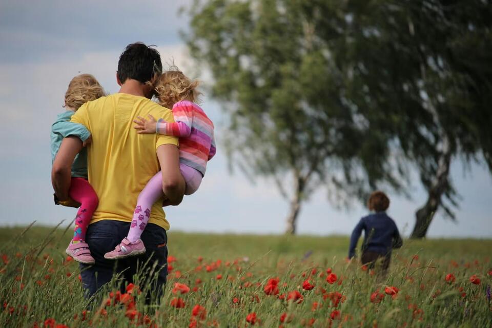 WalletHub Ranks Best & Worst States For Working Dads In 2025 - NewsBreak