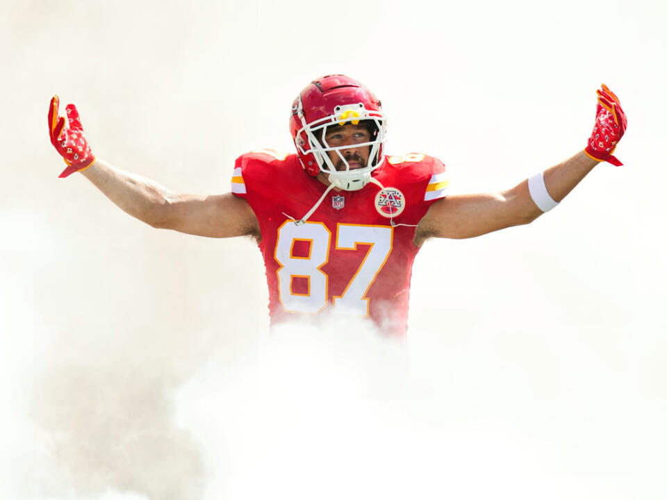 Travis Kelce Makes Chiefs Franchise History on Sunday Vs. Chargers
