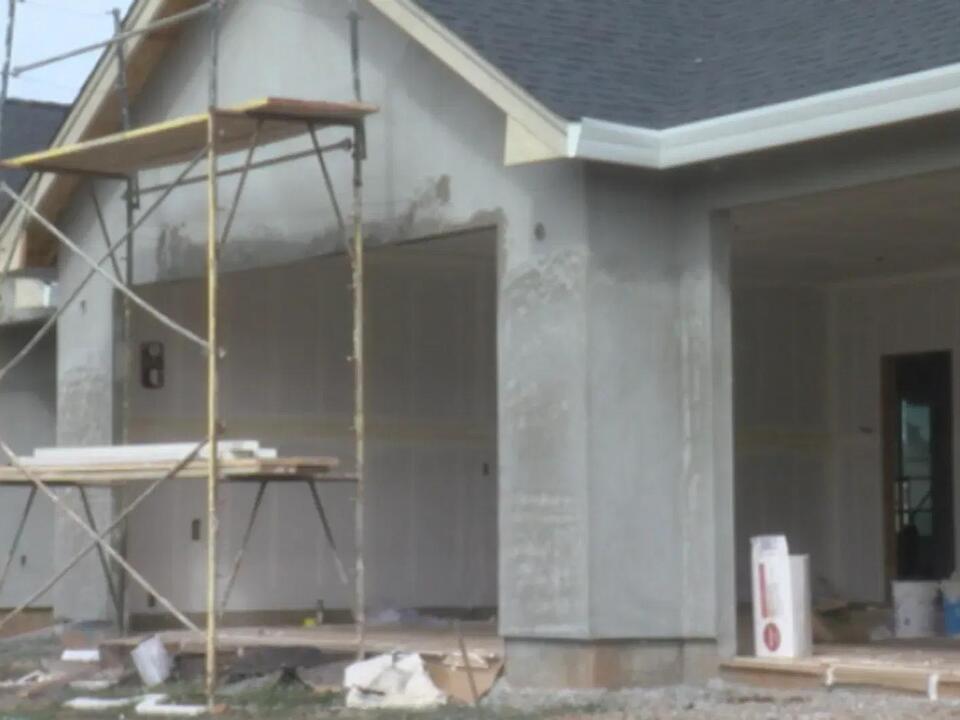 California lawmakers aim to declare housing a human right in state