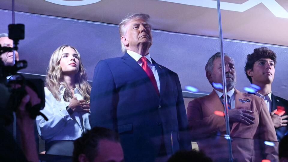 Trump booed before Knicks lose to Spurs at Madison Square Garden in NBA Finals Game 3