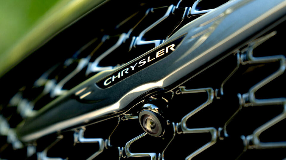 Chrysler’s Down To One Model But Dealers Are Somehow Drowning In ...