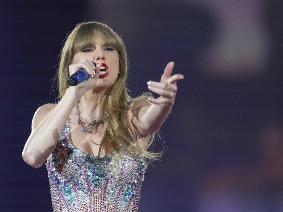 Target trying to lure customers into stores on Black Friday with