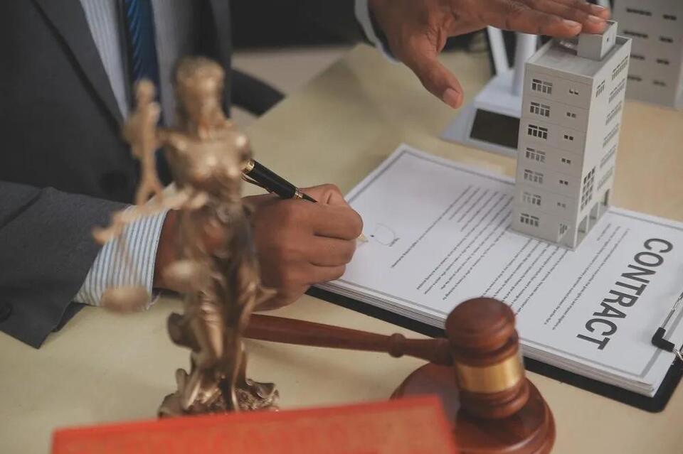 Public Liability vs Professional Indemnity: What Every Trade Business Needs