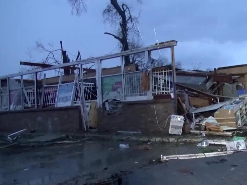 Video shows how a catastrophic tornado nearly wiped out the town of