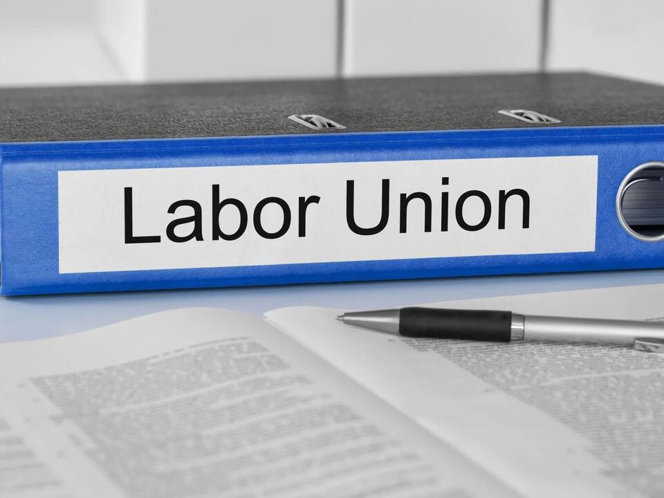 Five Ohio public employees appeal to stop paying union dues