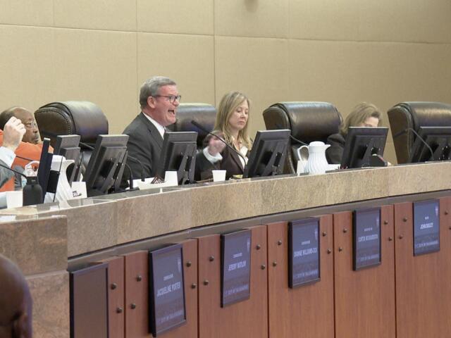Tallahassee approves fire 5-year plan, disputes county fund report