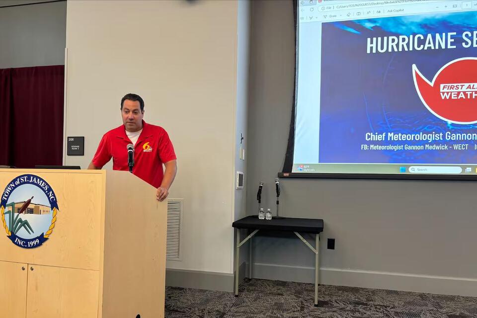 PHOTOS: WECT’s Chief Meteorologist Gannon Medwick joins officials at St ...