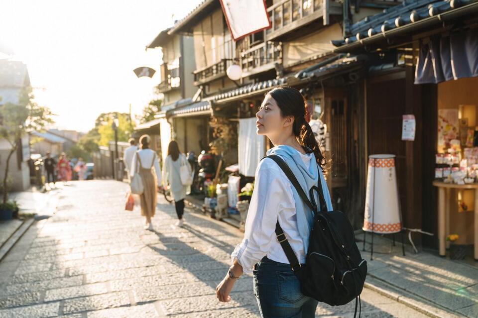 Farr East Unveils Complete Tokyo Guide for New Visitors
