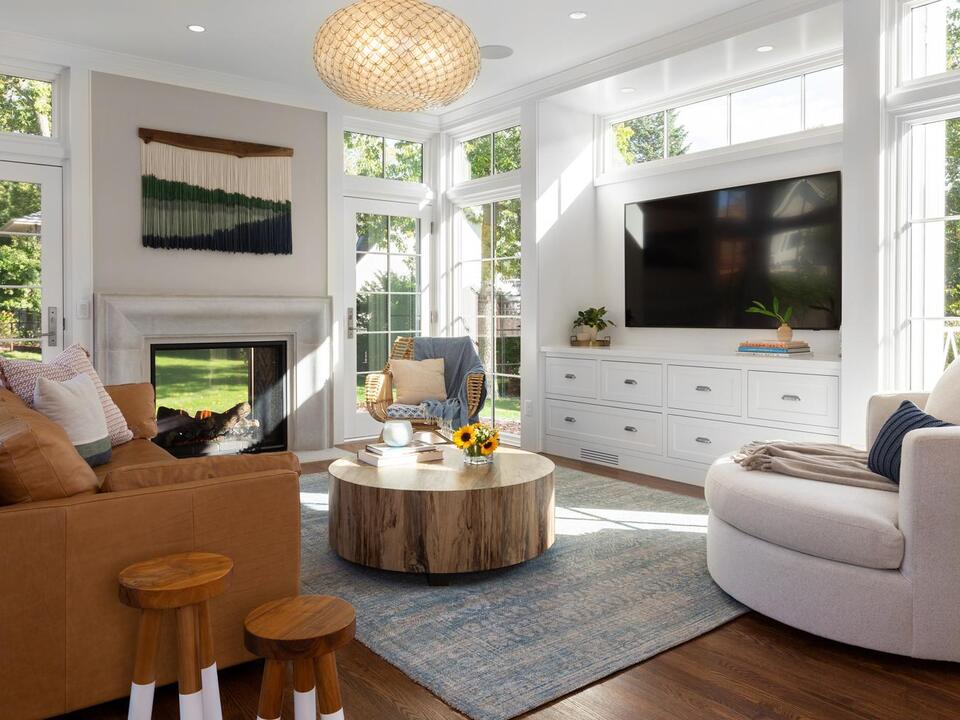 5 Appliances You Should Always Unplug Before Going on Vacation to Avoid