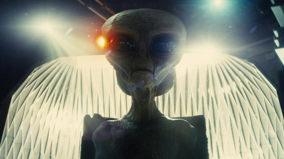 Steven Spielberg’s Divisive Alien Movie Is Now Streaming on Peacock ...