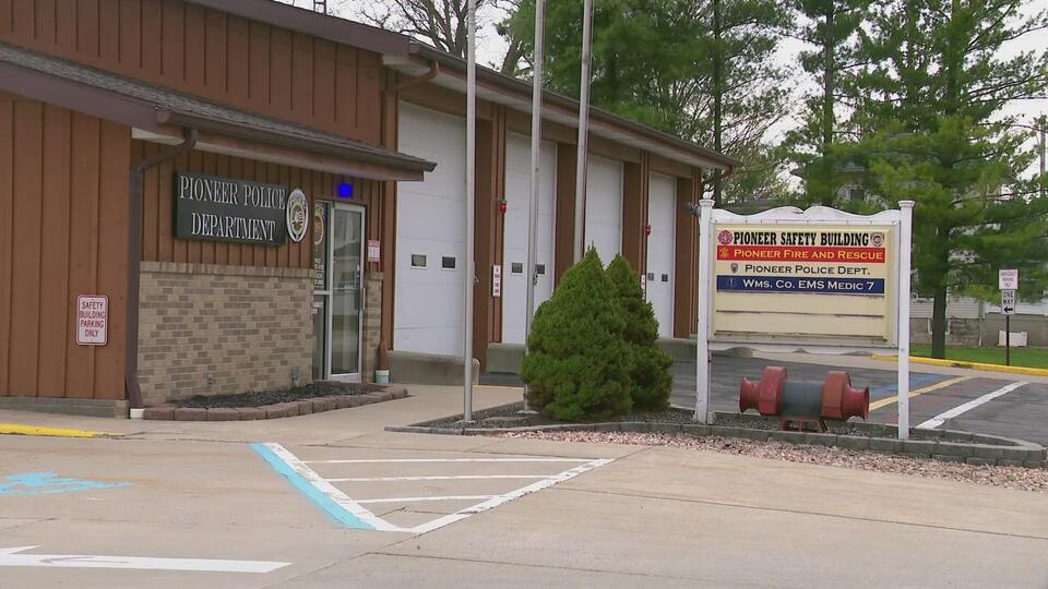 Pioneer firefighters stand by walkout, turn in resignation letters ...