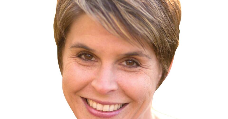 DIRT DON’T HURT: Sock it to me, the warm and fizzy feet gear – NewsBreak