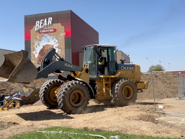 Arvin High School builds new community and parent center