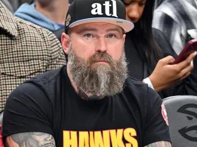 Zac Brown’s Estranged Wife Kelly Yazdi Sues Over Music Video With