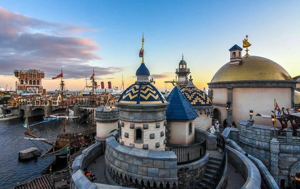 Top Ten Tokyo Disney Resort Attractions - NewsBreak
