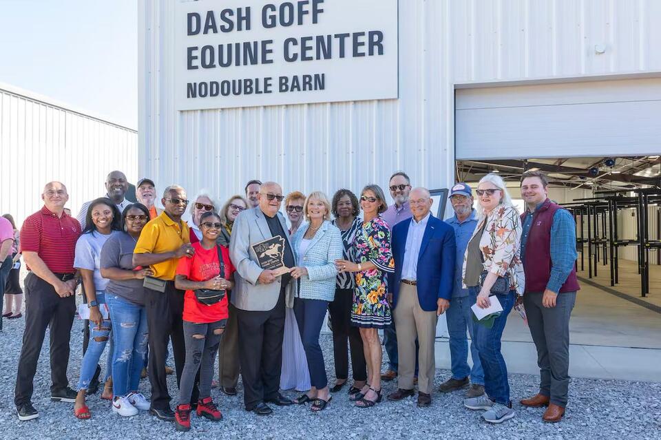 A-State dedicates new equine barn for veterinary students - NewsBreak