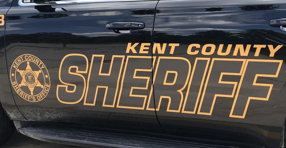 Sheriff’s deputies arrest 5 after driver of stolen car crashes into ...