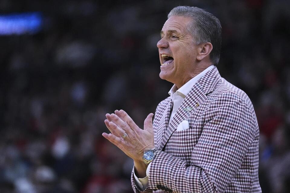 Calipari sticks to his roots at Arkansas, still counting on freshmen ...