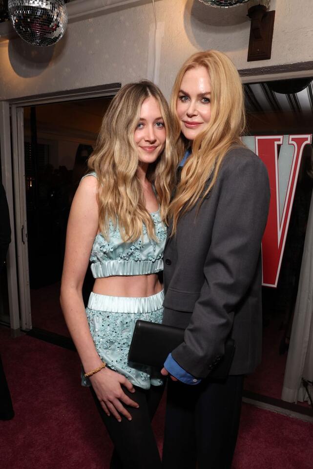 Nicole Kidman and Tom Cruise's Daughter Bella Shows Support for Half ...