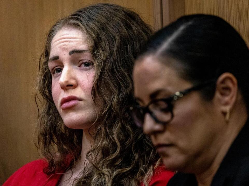 ‘Killer’ model Courtney Clenney is unrecognizable in court for grisly