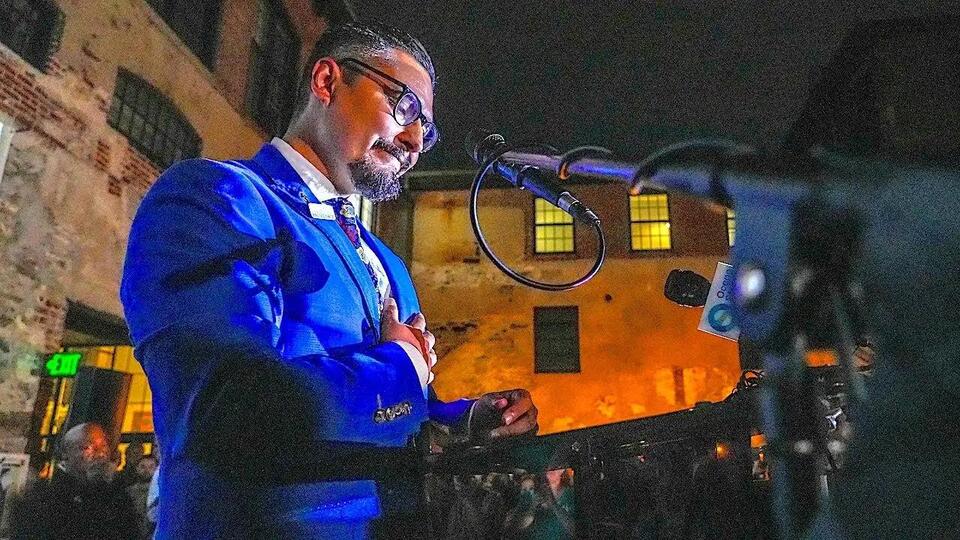 Mamdani, touting RI socialist's victory, answers question of ‘What is the Democratic Party?'