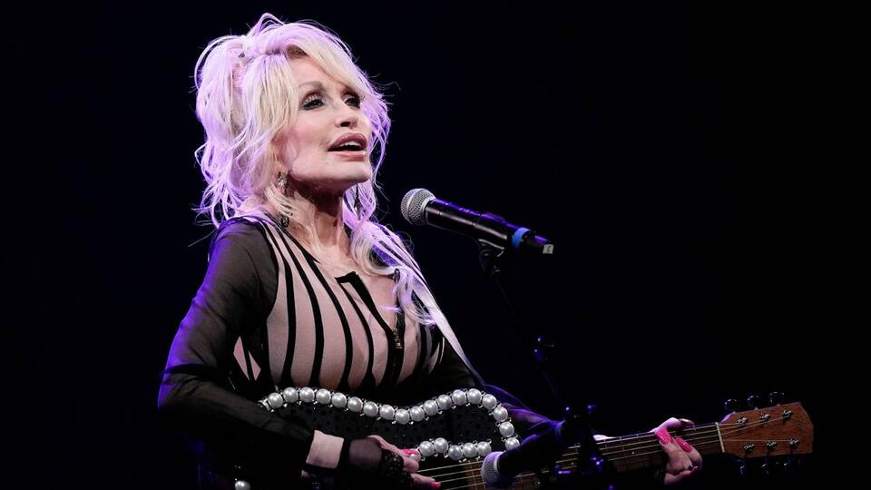 ‘There will never ever be another you’: Dolly Parton’s death prompts worldwide tributes