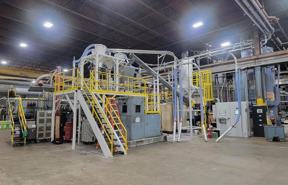 Automation Costs Drop for Plastics Material Handling